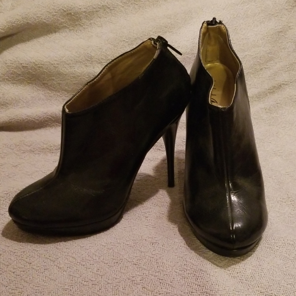 Michael antonio heels 8's